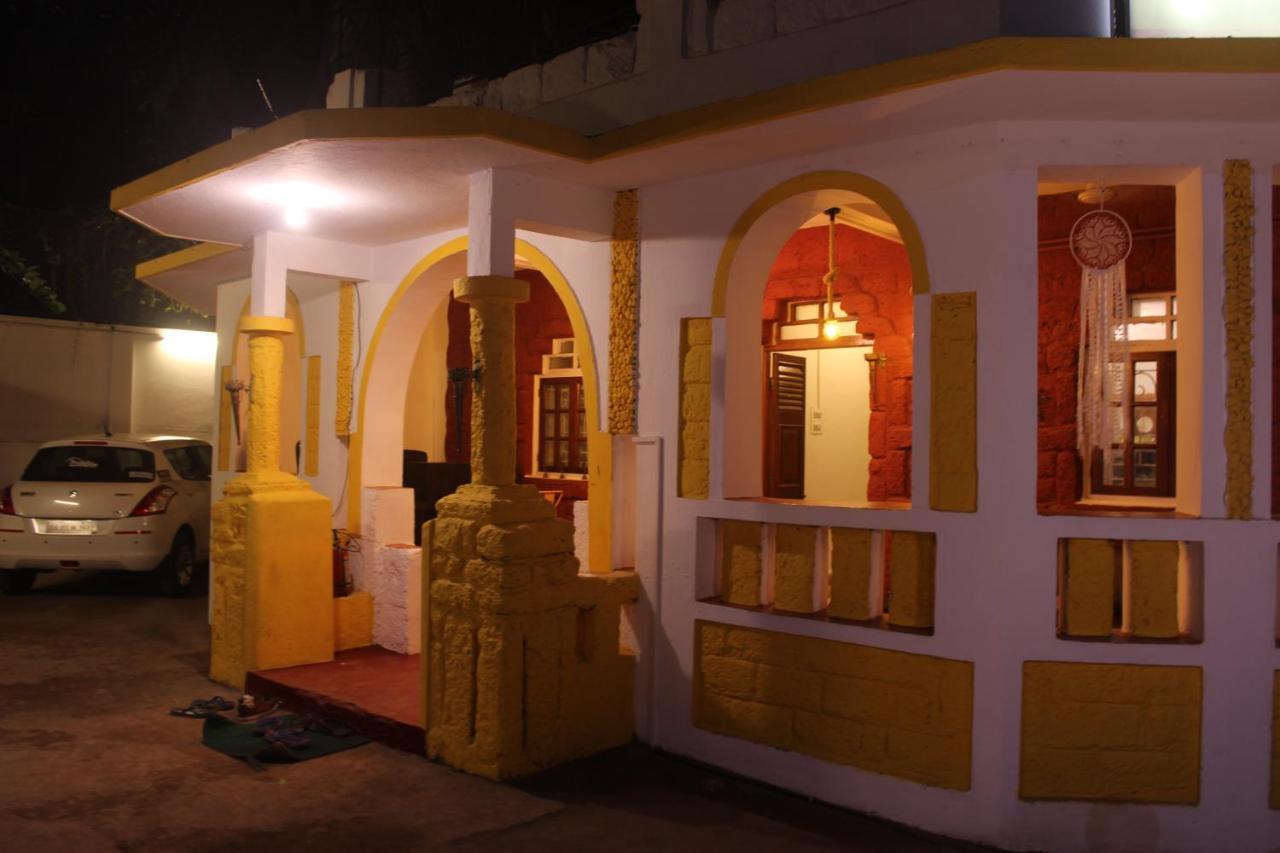 Aerostel - Backpacker'S Hostel In Goa Calangute Ngoại thất bức ảnh