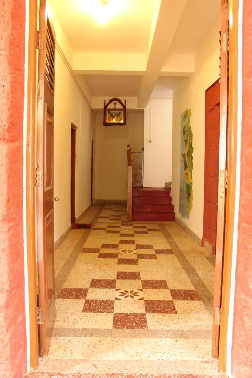Aerostel - Backpacker'S Hostel In Goa Calangute Ngoại thất bức ảnh