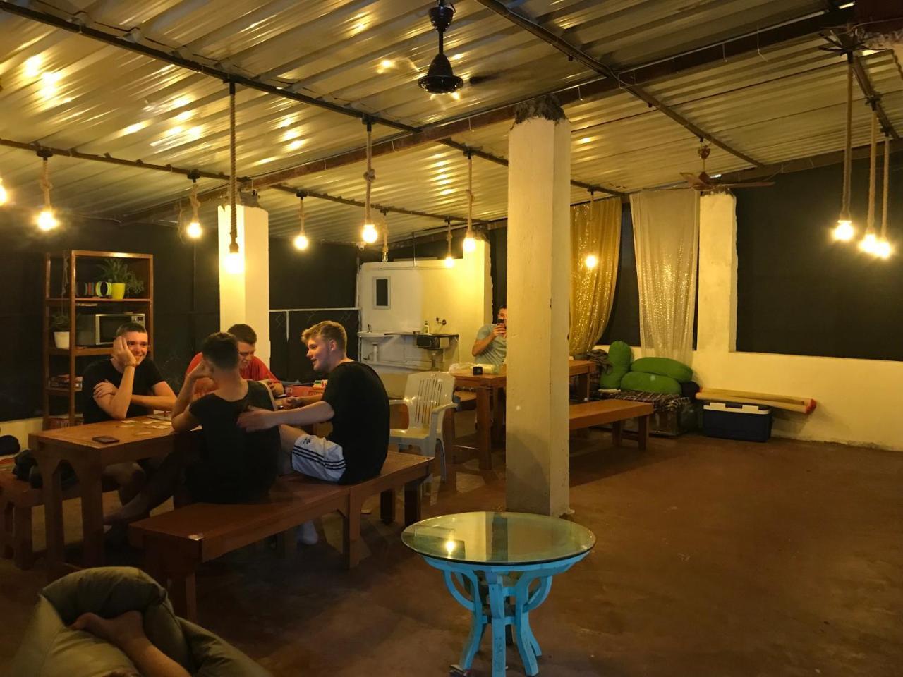 Aerostel - Backpacker'S Hostel In Goa Calangute Ngoại thất bức ảnh